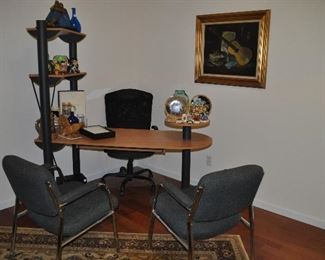 Upstairs office complete with a Amisco desk, pull out keyboard and attached display/bookshelf,