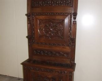 French Oak Gothic Hall Stand/ Portemanteau