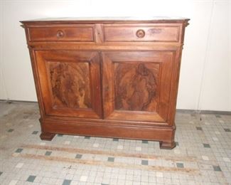 Cherry Louis Philippe Server