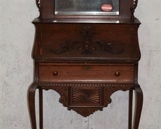 Unusual drop Front Desk 