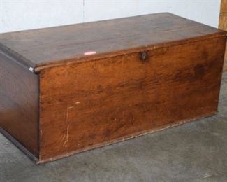 Walnut Plantation Blanket Chest