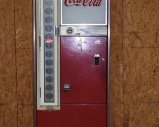 Vendo Modle M475 Coke Machine Paste & Refresh