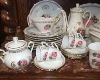 Large Porcelain Dinnerware Set