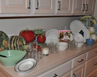 Tons of fantastic dinnerware and serving pieces