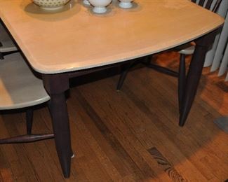 Expandable Dining Table, made in Canada,  58” long x 38.5” w with one 18” leaf. (AS IS) 