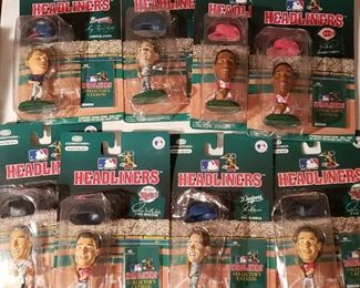bobble head baseball figures