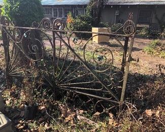 4 ft Gate with copper flowers