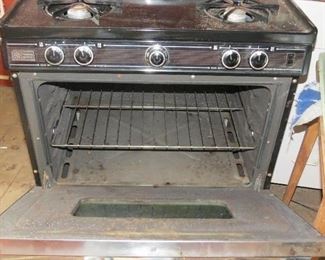 Gas stove-only used once