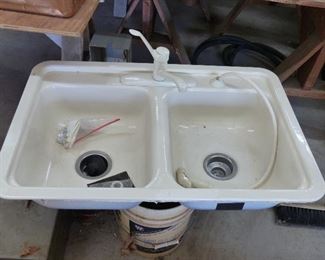 porcelain kitchen sink