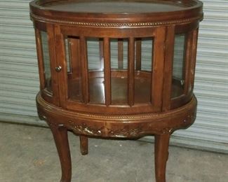 Much more will be sold,  too much to photograph!