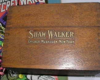 Shaw Walker Chicago Muskegon NY REcipe Box in Oak