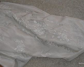 Pure Silk , around 10 yards from Japan early 1920's, this is stunning.