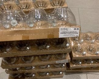 Arts and crafts Cases of glass ornaments