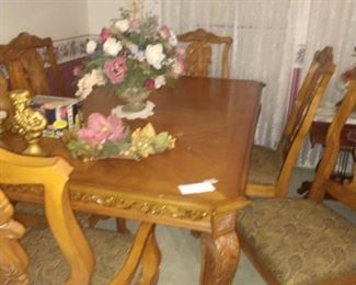 Solid oak dining table 6 chairs