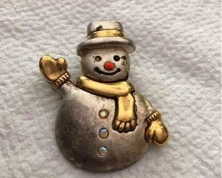 AJMO snowman pin