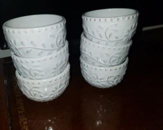 6 Ceramic, microwave safe bowls