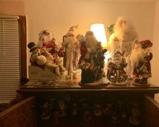 christmas room ornaments on dresser