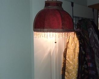 Portable hanging lamp