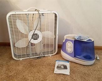 Vicks humidifier and box fan