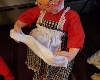 Annalee- Mrs Claus Card Holder