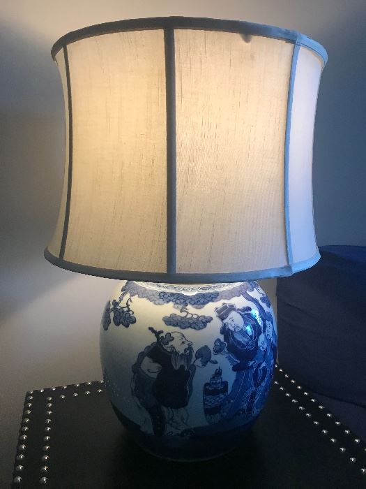 Oriental lamp (lit)