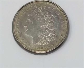 1921 American silver dollar coin pendant