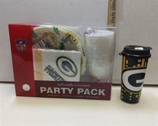 NFL Green Bay Packers Party Pack plus plastic drink tumbler with lid
