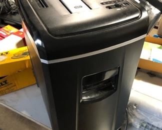 Paper shredder
