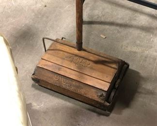 Sweeper machine, early
