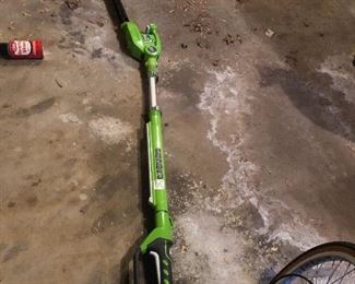battery op. trimmer tool