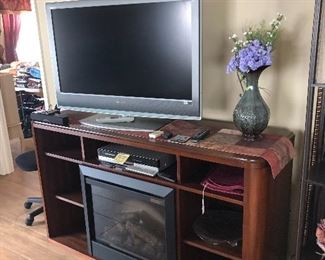 Low Profile TV Stand/Electric Fireplace