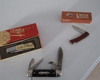 Buck knife 529 L1 peanut lizard Made in USA          Gerber knife silver knight 250A landing duck item 7618                      