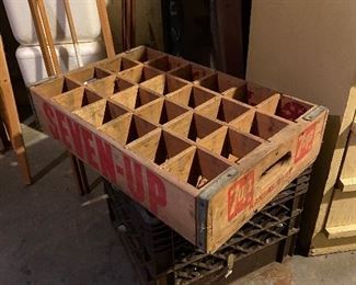 7-Up wooden bottle crate