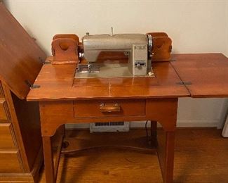 "1940's" Singer sewing machine