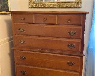 Chest of drawers