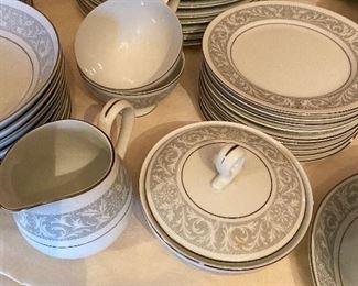 Imperial China dish set