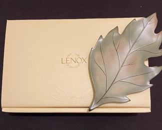 Lenox new in box "Nature's Impressions" leaf dish