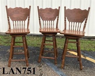 LAN751: 3 Swivel Country Backed Bar Stools 26” Sit height  https://www.ebay.com/itm/124045456521