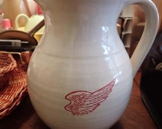 REDWIND PITCHER