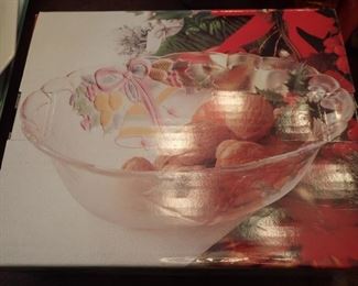 LARGE BOWL