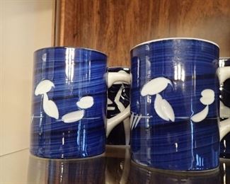 MUGS STONEWARE