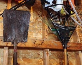 SHOVEL / RAKE