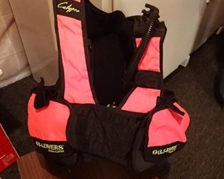 SCUBA VEST