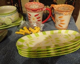 LARGE VARIETY OF MULTI SEASON SERVING AND BAKING DISHES / TEMPTATIONS / RACHAEL RAY / PAMPERED CHEF / A FEW OF THE BRANDS