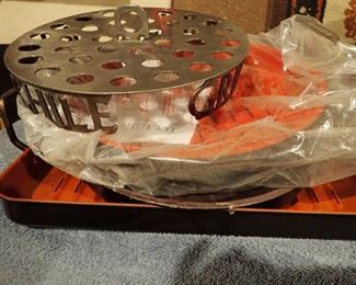 GRILLING TRAYS AND COVER