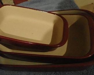 LARGE VARIETY OF MULTI SEASON SERVING AND BAKING DISHES
