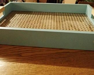 SERVING TRAY
