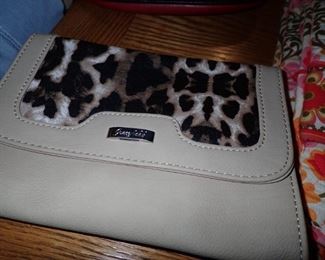 LARGE ASSORTMENT OF HANDBAGS & JEWELRY - WALLETS - VERA BRADLEY - ITALIAN LEATHER - TIGNANELLO - CHANNEL - ETC.....