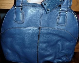 LARGE ASSORTMENT OF HANDBAGS & JEWELRY - WALLETS - VERA BRADLEY - ITALIAN LEATHER - TIGNANELLO - CHANNEL - ETC.....