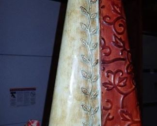 METAL VASE